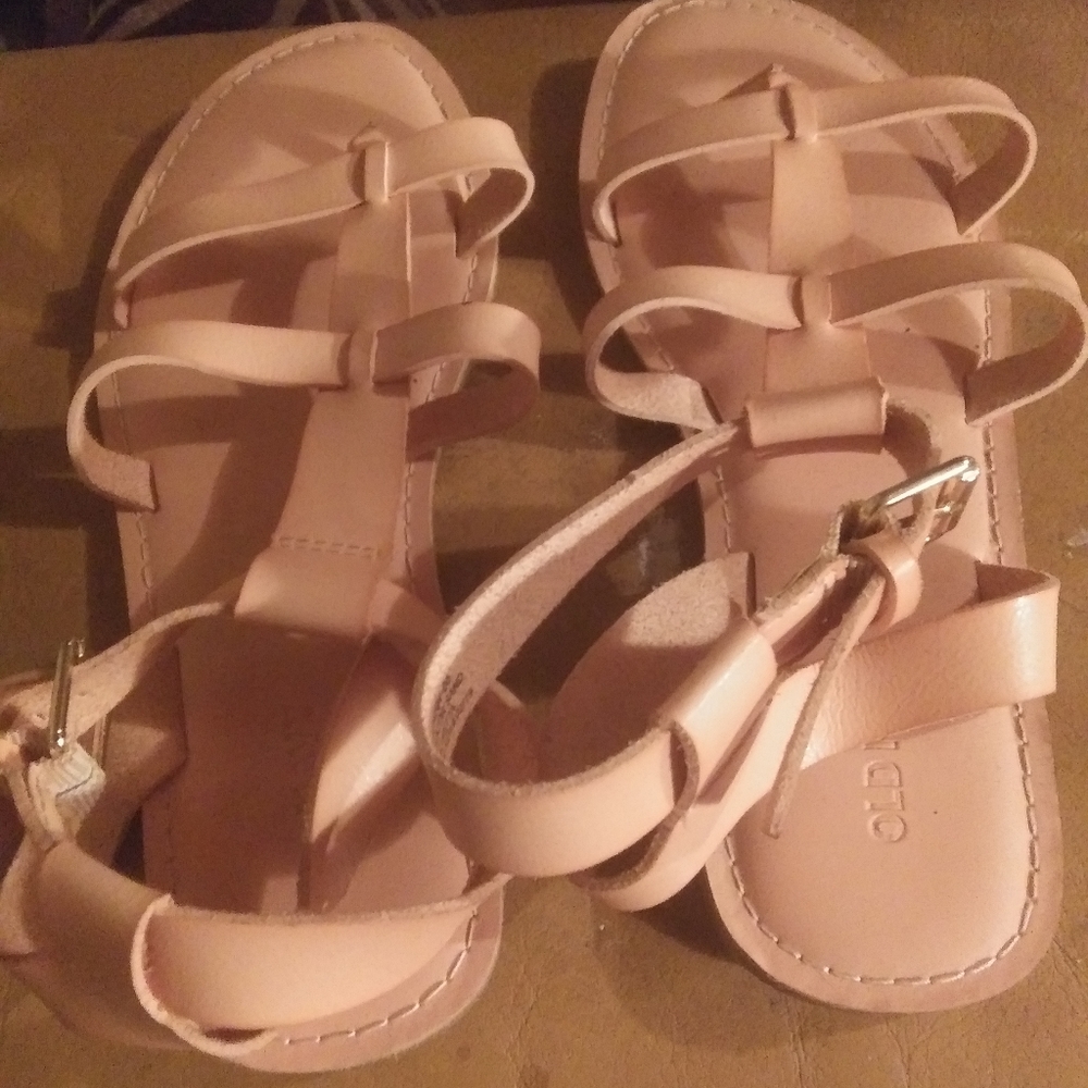 Sandals - Picture 5 of 5